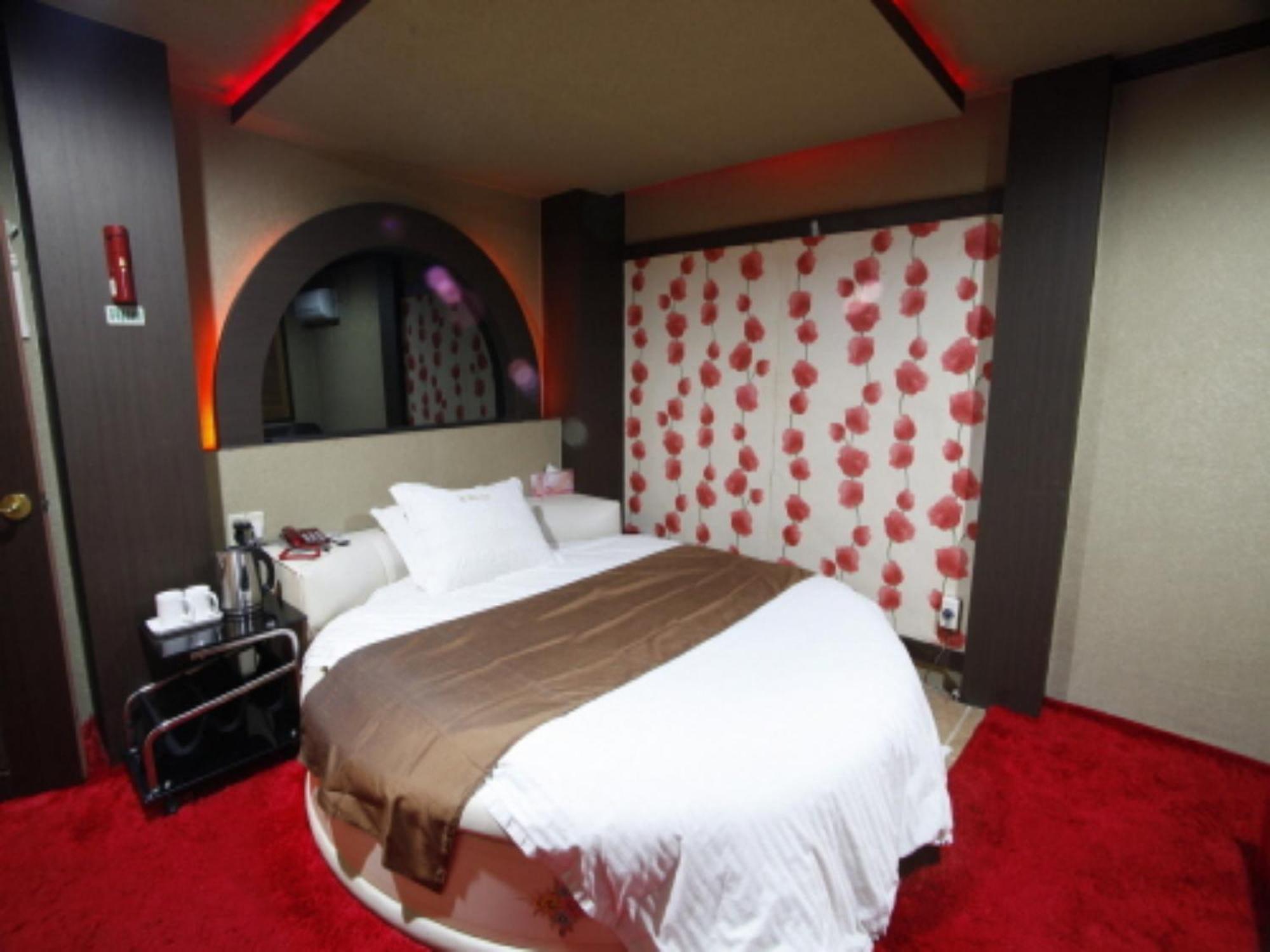 Hotel Queen Busan Exteriör bild