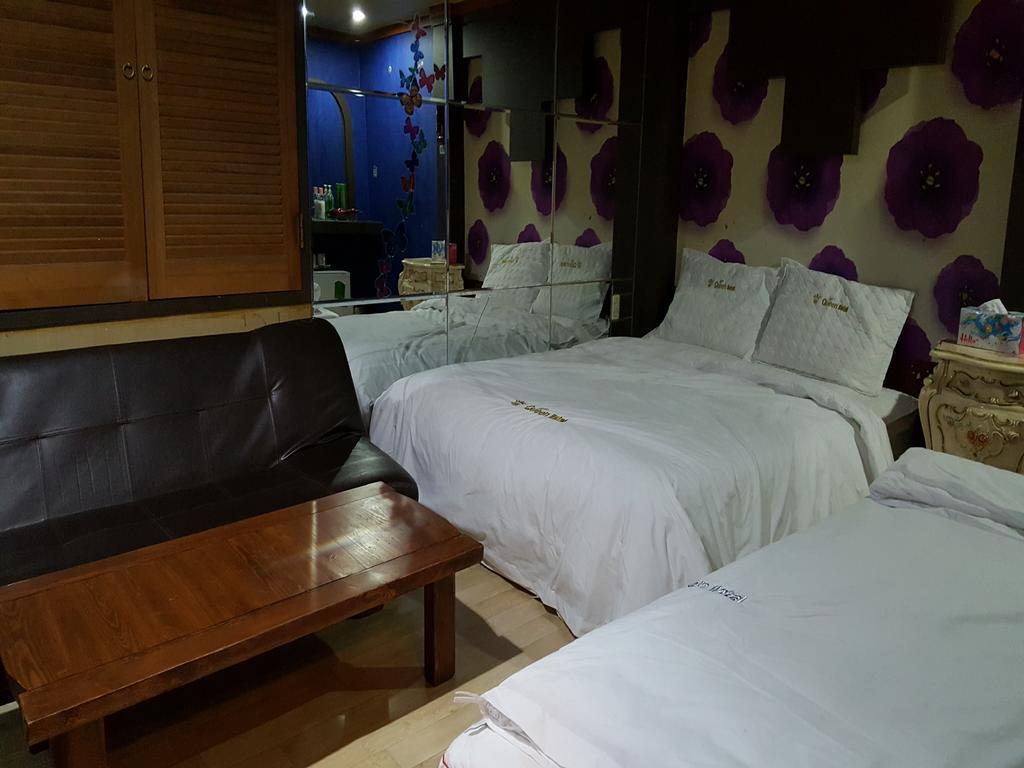 Hotel Queen Busan Exteriör bild